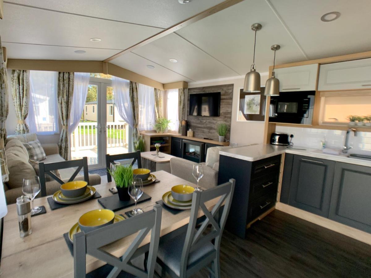 Отель Rydal 13 Flookburgh Экстерьер фото